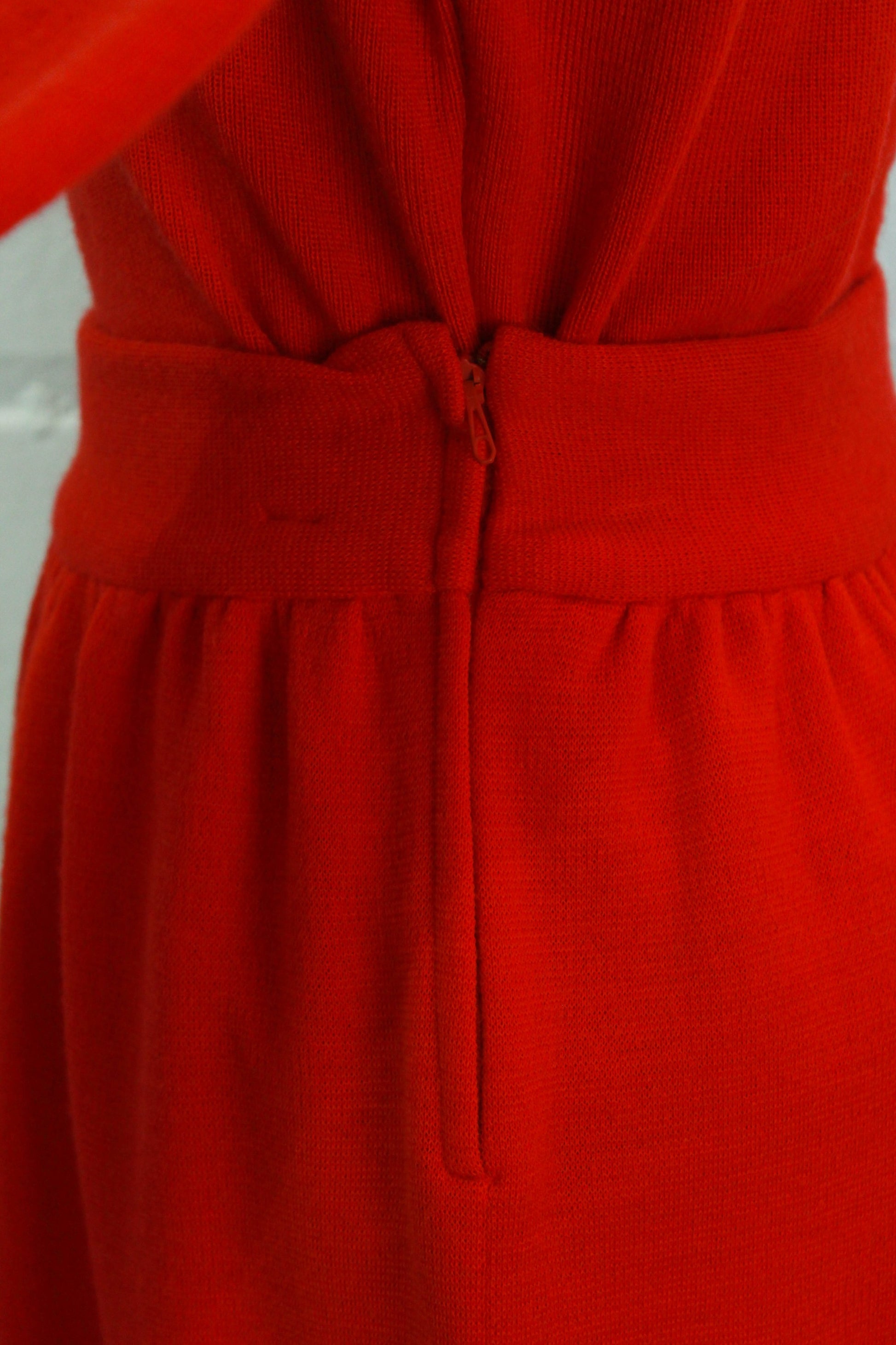 zipper close up on skirt