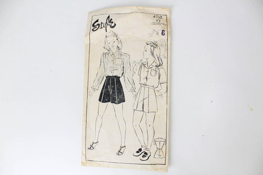 1940s Girls Shorts and Blouse Sewing Pattern Style 4713, Complete, Size 6